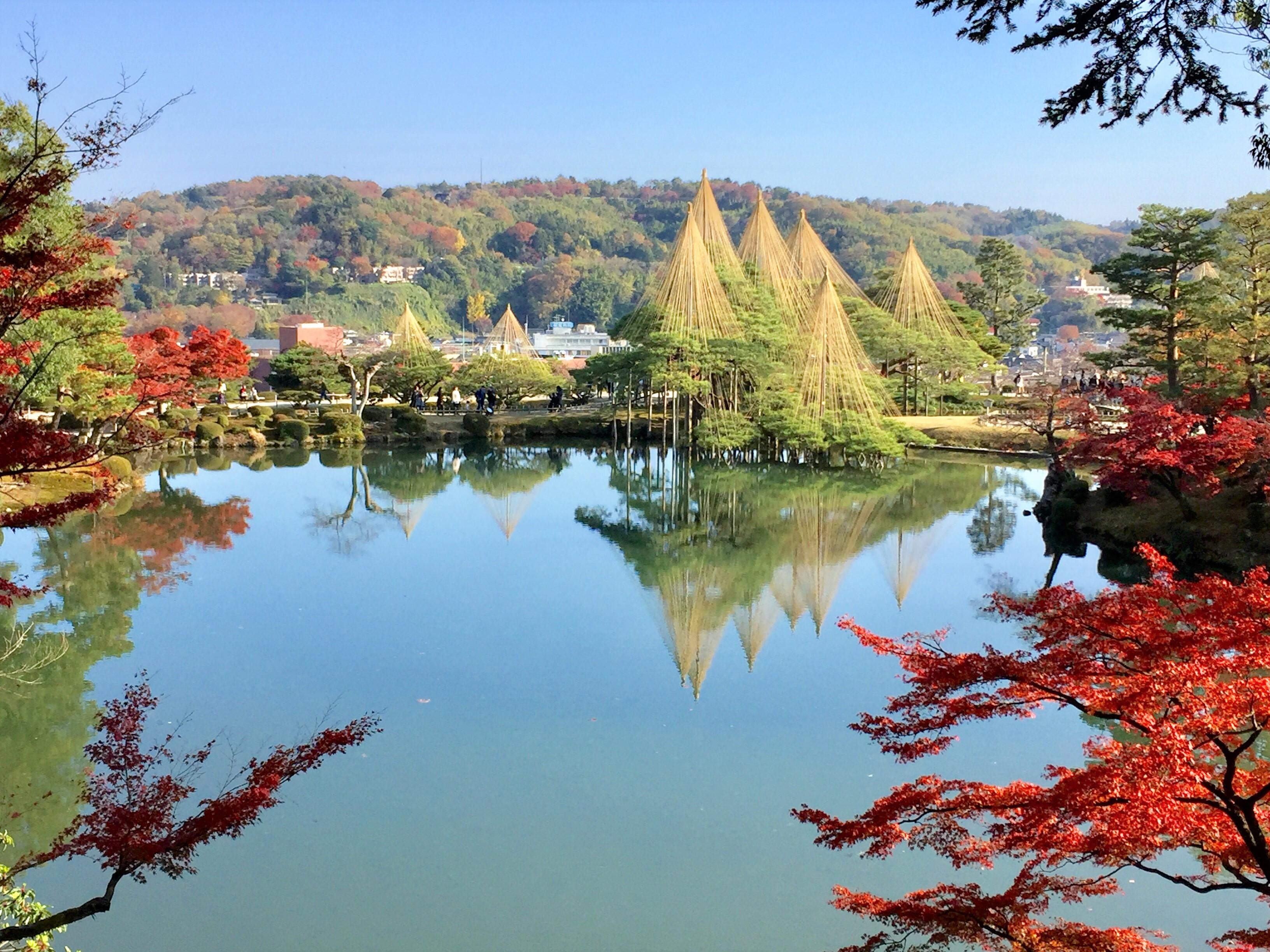 金沢 兼六園 秋紅葉
